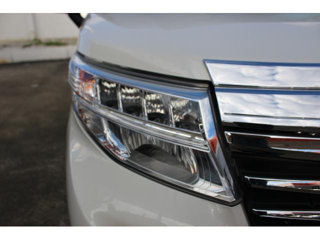 ルーミー カスタムＧ－Ｔ　禁煙車　モデリスタエアロ　純正９インチナビ　フルセグＴＶ　バックカメラ　ＬＥＤヘッドライト　両側電動スライドドア　クルーズコントロール　スマートアシスト２　ビルトインＥＴＣ　プッシュスタート（21枚目）