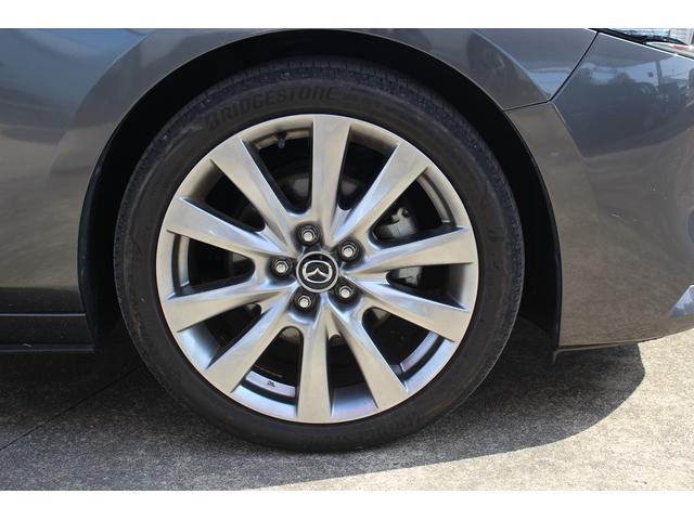 ＭＡＺＤＡ３セダン Ｘ　Ｌパッケージ　禁煙車　ＢＯＳＥサウンドシステム　純正８．８インチナビ　アラウンドビューモニター　フルセグＴＶ　黒革シート　シートヒーター　ＥＴＣ　純正１８インチアルミホイール　衝突軽減ブレーキシステム　パワーシート（16枚目）