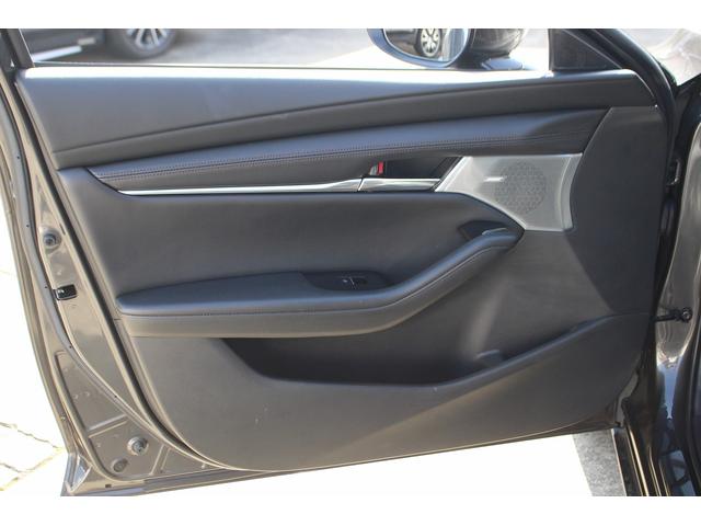 ＭＡＺＤＡ３セダン Ｘ　Ｌパッケージ　禁煙車　ＢＯＳＥサウンドシステム　純正８．８インチナビ　アラウンドビューモニター　フルセグＴＶ　黒革シート　シートヒーター　ＥＴＣ　純正１８インチアルミホイール　衝突軽減ブレーキシステム　パワーシート（38枚目）