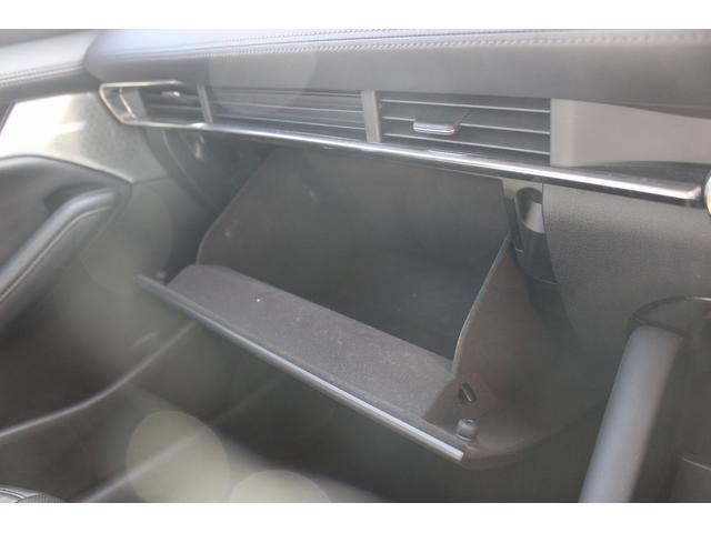 ＭＡＺＤＡ３セダン Ｘ　Ｌパッケージ　禁煙車　ＢＯＳＥサウンドシステム　純正８．８インチナビ　アラウンドビューモニター　フルセグＴＶ　黒革シート　シートヒーター　ＥＴＣ　純正１８インチアルミホイール　衝突軽減ブレーキシステム　パワーシート（57枚目）