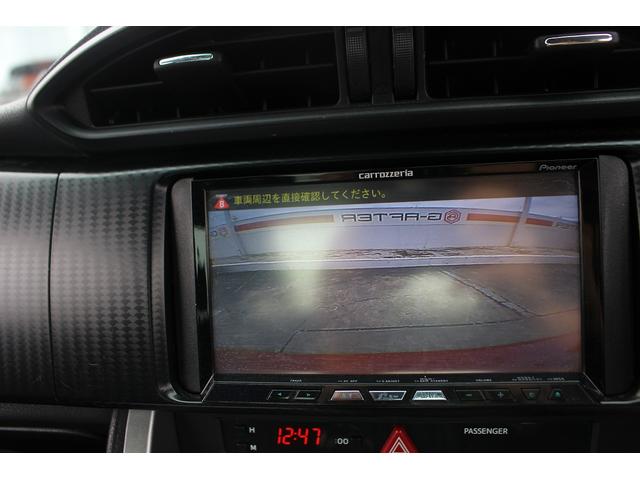 86 GT 禁煙車 TRDエアロ 6速MT ナビ フルセグTV バックカメラ HIDヘッドライト プッシュスタート ETC 純正17インチアルミホイール Bluetooth接続 電動格納式ミラー(4枚目)