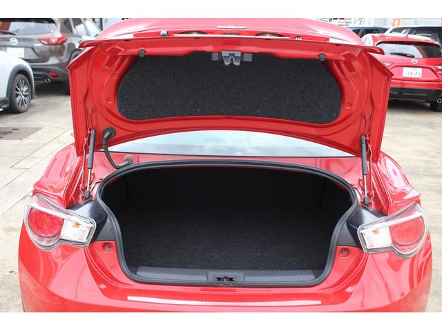 86 GT 禁煙車 TRDエアロ 6速MT ナビ フルセグTV バックカメラ HIDヘッドライト プッシュスタート ETC 純正17インチアルミホイール Bluetooth接続 電動格納式ミラー(33枚目)