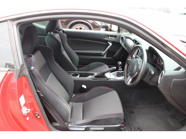 86 GT 禁煙車 TRDエアロ 6速MT ナビ フルセグTV バックカメラ HIDヘッドライト プッシュスタート ETC 純正17インチアルミホイール Bluetooth接続 電動格納式ミラー(36枚目)