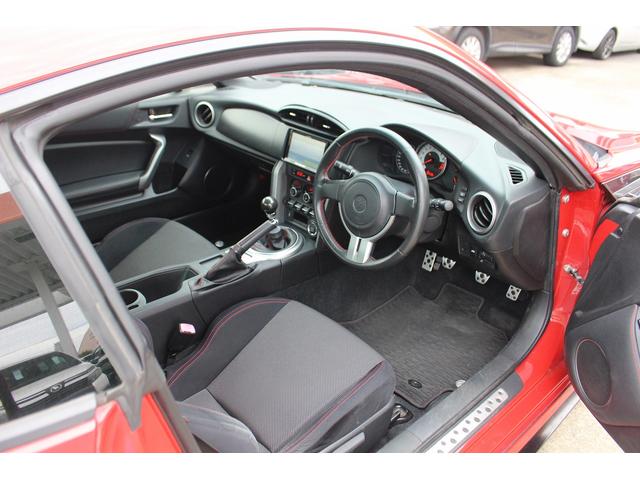 86 GT 禁煙車 TRDエアロ 6速MT ナビ フルセグTV バックカメラ HIDヘッドライト プッシュスタート ETC 純正17インチアルミホイール Bluetooth接続 電動格納式ミラー(37枚目)