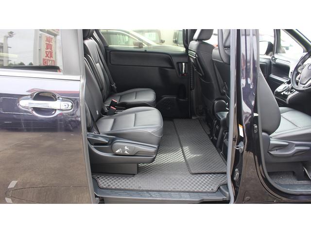 エスクァイア ハイブリッドＧｉ　禁煙車　黒革シート　両側パワースライドドア　純正ナビ　フルセグＴＶ　バックカメラ　オートクルーズ　ＥＴＣ　衝突軽減ブレーキ　レーンディパーチャーアラート　盗難防止システム　シートヒーター　ＢＴ接続可（34枚目）