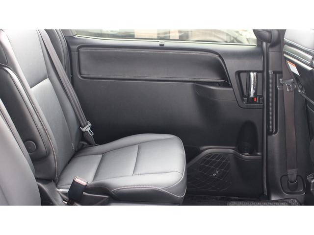 エスクァイア ハイブリッドＧｉ　禁煙車　黒革シート　両側パワースライドドア　純正ナビ　フルセグＴＶ　バックカメラ　オートクルーズ　ＥＴＣ　衝突軽減ブレーキ　レーンディパーチャーアラート　盗難防止システム　シートヒーター　ＢＴ接続可（36枚目）