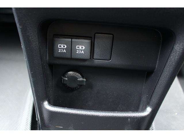 エスクァイア ハイブリッドＧｉ　禁煙車　黒革シート　両側パワースライドドア　純正ナビ　フルセグＴＶ　バックカメラ　オートクルーズ　ＥＴＣ　衝突軽減ブレーキ　レーンディパーチャーアラート　盗難防止システム　シートヒーター　ＢＴ接続可（52枚目）