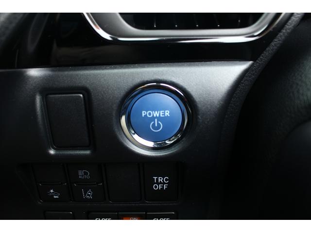 エスクァイア ハイブリッドＧｉ　禁煙車　黒革シート　両側パワースライドドア　純正ナビ　フルセグＴＶ　バックカメラ　オートクルーズ　ＥＴＣ　衝突軽減ブレーキ　レーンディパーチャーアラート　盗難防止システム　シートヒーター　ＢＴ接続可（53枚目）