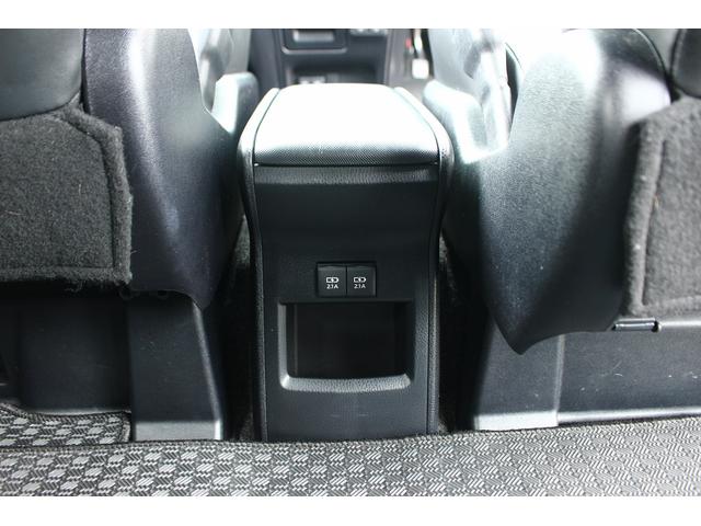 エスクァイア ハイブリッドＧｉ　禁煙車　黒革シート　両側パワースライドドア　純正ナビ　フルセグＴＶ　バックカメラ　オートクルーズ　ＥＴＣ　衝突軽減ブレーキ　レーンディパーチャーアラート　盗難防止システム　シートヒーター　ＢＴ接続可（63枚目）