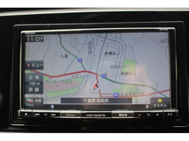 フィット ｅ：ＨＥＶベーシック　禁煙車　ナビ　バックカメラ　衝突軽減ブレーキシステム　ＬＥＤヘッドライト　レーダークルーズコントロール　ビルトインＥＴＣ　プッシュスタート　レーンアシスト　誤発進抑制機能　オートハイビーム（3枚目）