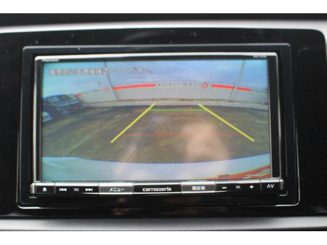 フィット ｅ：ＨＥＶベーシック　禁煙車　ナビ　バックカメラ　衝突軽減ブレーキシステム　ＬＥＤヘッドライト　レーダークルーズコントロール　ビルトインＥＴＣ　プッシュスタート　レーンアシスト　誤発進抑制機能　オートハイビーム（4枚目）