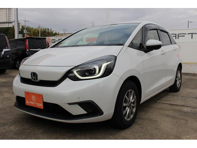 フィット ｅ：ＨＥＶベーシック　禁煙車　ナビ　バックカメラ　衝突軽減ブレーキシステム　ＬＥＤヘッドライト　レーダークルーズコントロール　ビルトインＥＴＣ　プッシュスタート　レーンアシスト　誤発進抑制機能　オートハイビーム（10枚目）