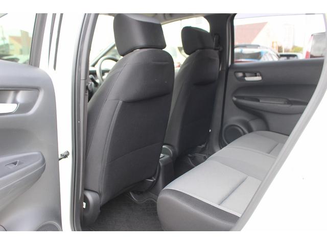 フィット ｅ：ＨＥＶベーシック　禁煙車　ナビ　バックカメラ　衝突軽減ブレーキシステム　ＬＥＤヘッドライト　レーダークルーズコントロール　ビルトインＥＴＣ　プッシュスタート　レーンアシスト　誤発進抑制機能　オートハイビーム（28枚目）