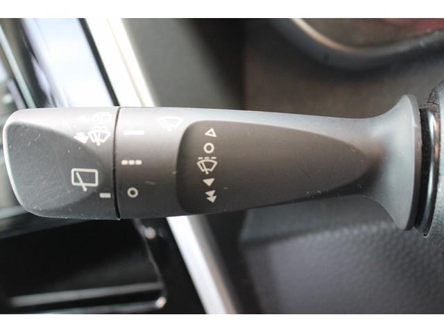 トール カスタムＧ　リミテッド　ＳＡＩＩＩ　禁煙車　前席シートヒーター　純正ナビ　フルセグＴＶ　全周囲カメラ　ＬＥＤヘッドライト　衝突軽減ブレーキシステム　シートヒーター　ＥＴＣ　オートクルーズコントロール　プッシュスタート　クリアランスソナー（46枚目）