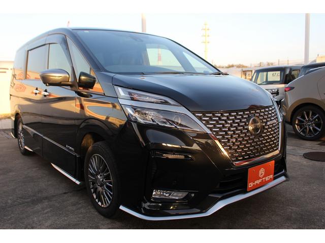 セレナ ｅ－パワー　オーテック　セーフティパッケージ　ＡＵＴＥＣＨ専用フルエアロ　ＡＵＴＥＣＨ専用シート　純正１０型ナビ　フルセグ　全周囲カメラ　プロパイロット　両側電動スライド　シートヒーター　ステアリングヒーター　パーキングアシスト　衝突軽減ブレーキ（8枚目）