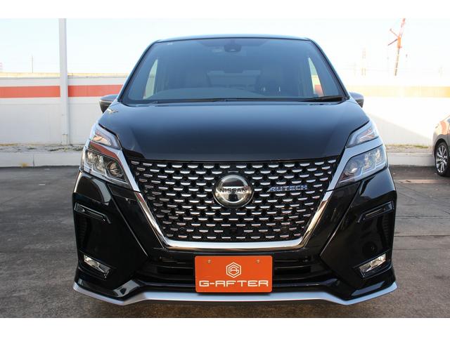 セレナ ｅ－パワー　オーテック　セーフティパッケージ　ＡＵＴＥＣＨ専用フルエアロ　ＡＵＴＥＣＨ専用シート　純正１０型ナビ　フルセグ　全周囲カメラ　プロパイロット　両側電動スライド　シートヒーター　ステアリングヒーター　パーキングアシスト　衝突軽減ブレーキ（9枚目）