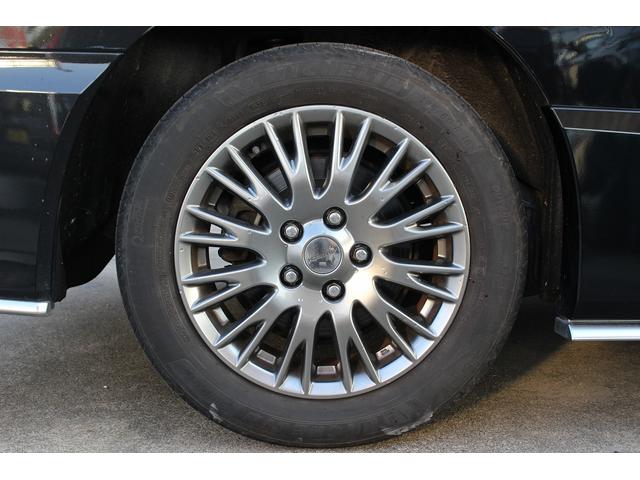 セレナ ｅ－パワー　オーテック　セーフティパッケージ　ＡＵＴＥＣＨ専用フルエアロ　ＡＵＴＥＣＨ専用シート　純正１０型ナビ　フルセグ　全周囲カメラ　プロパイロット　両側電動スライド　シートヒーター　ステアリングヒーター　パーキングアシスト　衝突軽減ブレーキ（17枚目）