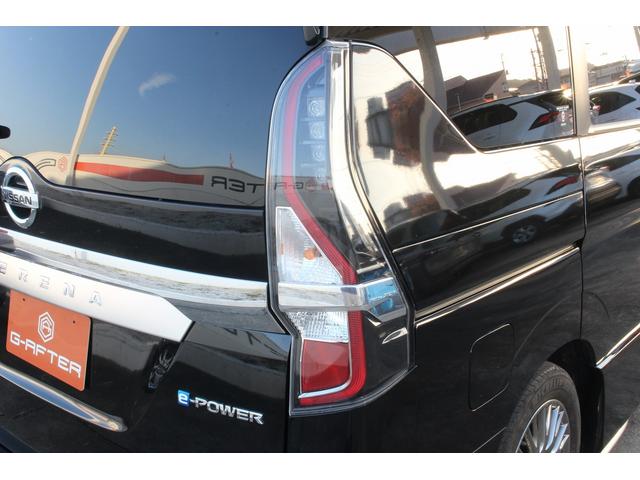 セレナ ｅ－パワー　オーテック　セーフティパッケージ　ＡＵＴＥＣＨ専用フルエアロ　ＡＵＴＥＣＨ専用シート　純正１０型ナビ　フルセグ　全周囲カメラ　プロパイロット　両側電動スライド　シートヒーター　ステアリングヒーター　パーキングアシスト　衝突軽減ブレーキ（21枚目）