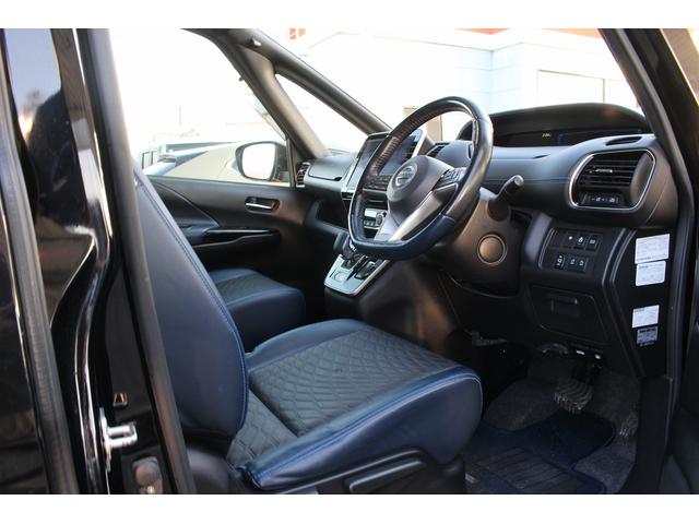 セレナ ｅ－パワー　オーテック　セーフティパッケージ　ＡＵＴＥＣＨ専用フルエアロ　ＡＵＴＥＣＨ専用シート　純正１０型ナビ　フルセグ　全周囲カメラ　プロパイロット　両側電動スライド　シートヒーター　ステアリングヒーター　パーキングアシスト　衝突軽減ブレーキ（24枚目）