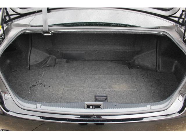 クラウンハイブリッド アスリートＳ　禁煙車　純正ナビ　フルセグＴＶ　バックカメラ　オートクルーズコントロール　純正１７インチアルミホイール　パワーシート　ビルトインＥＴＣ　クリアランスソナー　ＬＥＤヘッドライト　Ｂｌｕｅｔｏｏｔｈ接続（32枚目）