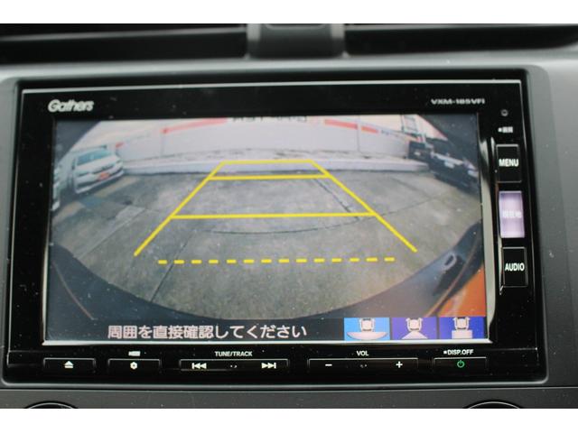 シビック ハッチバック　禁煙者　純正ナビ　フルセグＴＶ　バックカメラ　衝突軽減ブレーキシステム　レーダークルーズコントロール　シートヒーター　ビルトインＥＴＣ　シートヒーター　ＬＥＤヘッドライト　純正１８ＡＷ（4枚目）