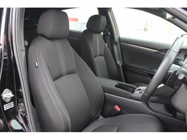 シビック ハッチバック　禁煙者　純正ナビ　フルセグＴＶ　バックカメラ　衝突軽減ブレーキシステム　レーダークルーズコントロール　シートヒーター　ビルトインＥＴＣ　シートヒーター　ＬＥＤヘッドライト　純正１８ＡＷ（25枚目）