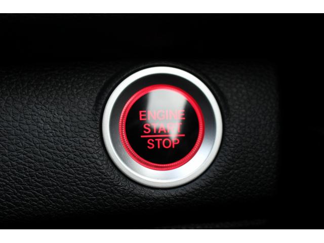 シビック ハッチバック　禁煙者　純正ナビ　フルセグＴＶ　バックカメラ　衝突軽減ブレーキシステム　レーダークルーズコントロール　シートヒーター　ビルトインＥＴＣ　シートヒーター　ＬＥＤヘッドライト　純正１８ＡＷ（36枚目）