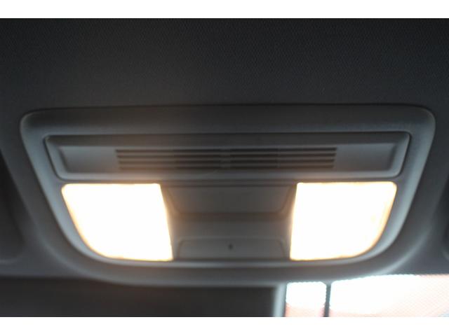 シビック ハッチバック　禁煙者　純正ナビ　フルセグＴＶ　バックカメラ　衝突軽減ブレーキシステム　レーダークルーズコントロール　シートヒーター　ビルトインＥＴＣ　シートヒーター　ＬＥＤヘッドライト　純正１８ＡＷ（50枚目）