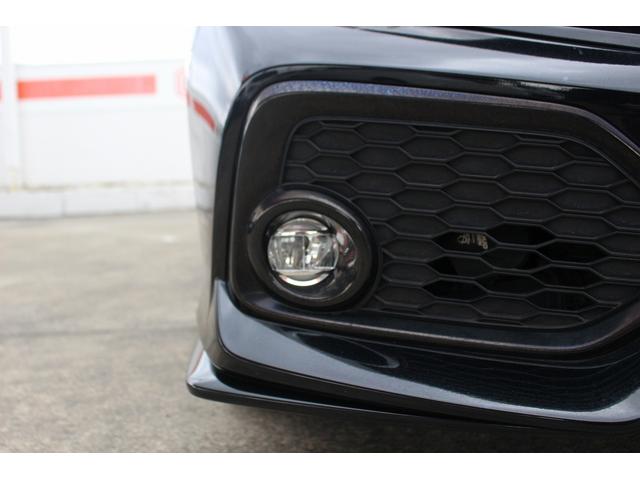 シビック ハッチバック　禁煙者　純正ナビ　フルセグＴＶ　バックカメラ　衝突軽減ブレーキシステム　レーダークルーズコントロール　シートヒーター　ビルトインＥＴＣ　シートヒーター　ＬＥＤヘッドライト　純正１８ＡＷ（52枚目）