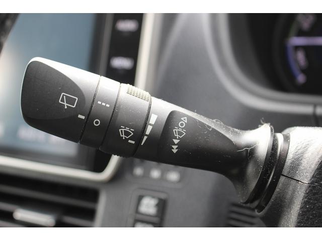 ヴォクシー ハイブリッドＺＳ　禁煙車　純正１０インチナビ　フルセグＴＶ　バックカメラ　ＬＥＤヘッドライト　両側電動スライドドア　衝突軽減ブレーキシステム　オートクルーズコントロール　シートヒーター　ビルトインＥＴＣ（44枚目）