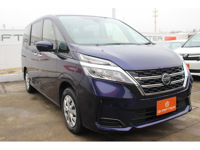 セレナ Ｂ　禁煙車　ナビ　３６０°カメラ　衝突軽減ブレーキシステム　ＥＴＣ　プッシュスタート　クリアランスソナー　両側スライドドア　オートライト　ＨＩＤヘッドライト（8枚目）