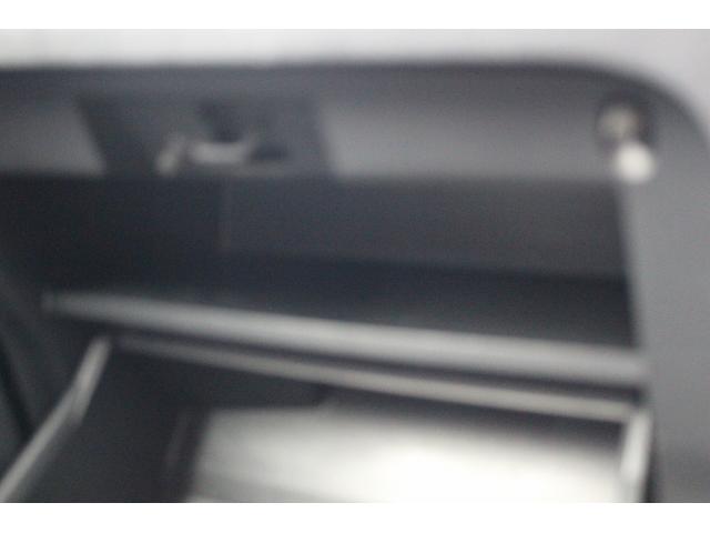 セレナ Ｂ　禁煙車　ナビ　３６０°カメラ　衝突軽減ブレーキシステム　ＥＴＣ　プッシュスタート　クリアランスソナー　両側スライドドア　オートライト　ＨＩＤヘッドライト（48枚目）