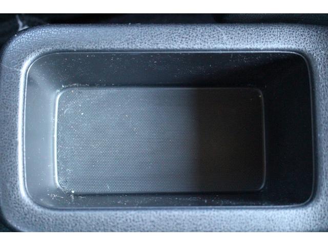 ノート ｅ－パワー　Ｘ　Ｖセレクション　禁煙車　純正ナビ　３６０°カメラ　フルセグＴＶ　衝突軽減ブレーキシステム　プッシュスタート　ＥＴＣ　Ｂｌｕｅｔｏｏｔｈ接続　クリアランスソナー　レーンキープアシスト　ＬＥＤヘッドライト（52枚目）