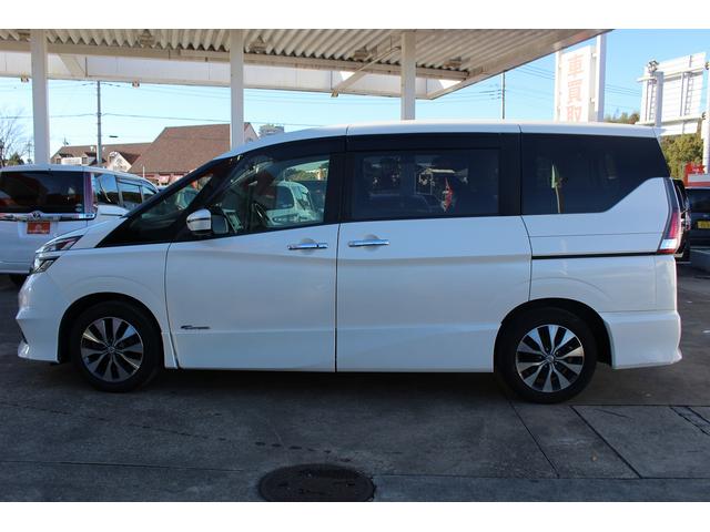 セレナ ハイウェイスター　プロパイロットエディション　禁煙車　純正８インチナビ　フルセグＴＶ　ＬＥＤへッドライト　両側電動スライドドア　レーダークルーズコントロール　後席モニター　ＥＴＣ　純正１６インチＡＷ　Ｂｌｕｅｔｏｏｔｈ接続　プッシュスタート（11枚目）