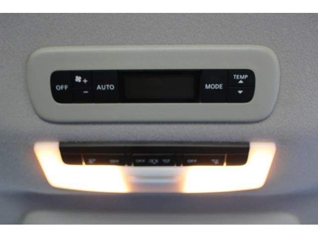 セレナ ハイウェイスター　プロパイロットエディション　禁煙車　純正８インチナビ　フルセグＴＶ　ＬＥＤへッドライト　両側電動スライドドア　レーダークルーズコントロール　後席モニター　ＥＴＣ　純正１６インチＡＷ　Ｂｌｕｅｔｏｏｔｈ接続　プッシュスタート（41枚目）