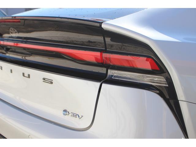 プリウス Ｕ　禁煙車　純正ナビ　フルセグＴＶ　３６０°カメラ　衝突軽減ブレーキシステム　レーダークルーズコントロール　シートヒーター　ビルトインＥＴＣ　ステアリングヒーター　セカンダリーコリジョン（21枚目）