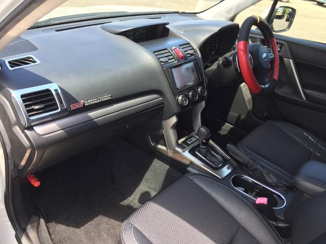 2.0XT アイサイト ◇4WD◇社外HDDナビ/フルセグ CD/DVD/Bluetooth◇バックカメラ◇衝突被害軽減ブレーキ◇レーダークルーズコントロール◇社外エンジンスターター◇社外マフラー(柿本改)◇(3枚目)