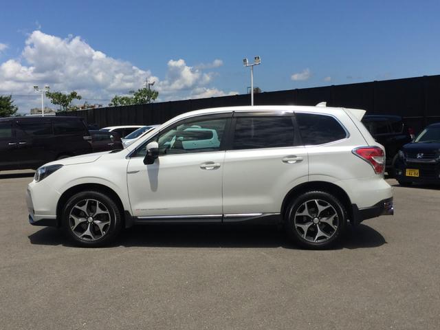 2.0XT アイサイト ◇4WD◇社外HDDナビ/フルセグ CD/DVD/Bluetooth◇バックカメラ◇衝突被害軽減ブレーキ◇レーダークルーズコントロール◇社外エンジンスターター◇社外マフラー(柿本改)◇(21枚目)