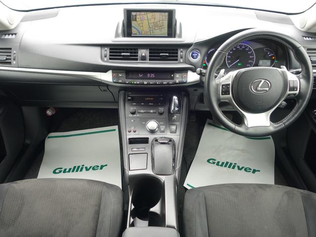 ＣＴ ＣＴ２００ｈ　バージョンＣ　純正ナビ　ＣＤ　ＤＶＤ　ＢＴ　フルセグ　ＵＳＢ　ＡＵＸ　バックカメラ　レーダークルーズ　ＬＥＤオートライト　シートヒーター　純正アルミ　コーナーセンサー　パドルシフト　フォグ　スマートキー　ＥＴＣ（2枚目）