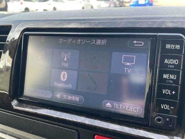 ハイエースバン スーパーＧＬ　ダークプライム　４ＷＤ　軽油　ワンオーナー　純正ＳＤナビ　ＣＤ　ＢＴ　ワンセグ　ＡＵＸ　バックカメラ　両側スライド　ＬＥＤオートライト　ハーフレザー　ドラレコ　ステアスイッチ　ターボ　フォグ　スマートキー　ＥＴＣ（6枚目）