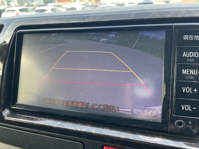 ハイエースバン スーパーＧＬ　ダークプライム　４ＷＤ　軽油　ワンオーナー　純正ＳＤナビ　ＣＤ　ＢＴ　ワンセグ　ＡＵＸ　バックカメラ　両側スライド　ＬＥＤオートライト　ハーフレザー　ドラレコ　ステアスイッチ　ターボ　フォグ　スマートキー　ＥＴＣ（7枚目）