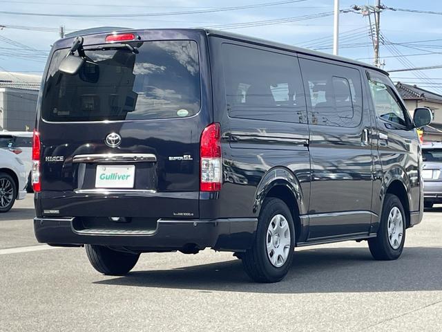 ハイエースバン スーパーＧＬ　ダークプライム　４ＷＤ　軽油　ワンオーナー　純正ＳＤナビ　ＣＤ　ＢＴ　ワンセグ　ＡＵＸ　バックカメラ　両側スライド　ＬＥＤオートライト　ハーフレザー　ドラレコ　ステアスイッチ　ターボ　フォグ　スマートキー　ＥＴＣ（22枚目）