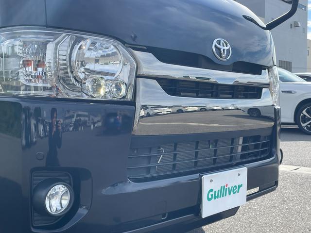 ハイエースバン スーパーＧＬ　ダークプライム　４ＷＤ　軽油　ワンオーナー　純正ＳＤナビ　ＣＤ　ＢＴ　ワンセグ　ＡＵＸ　バックカメラ　両側スライド　ＬＥＤオートライト　ハーフレザー　ドラレコ　ステアスイッチ　ターボ　フォグ　スマートキー　ＥＴＣ（25枚目）