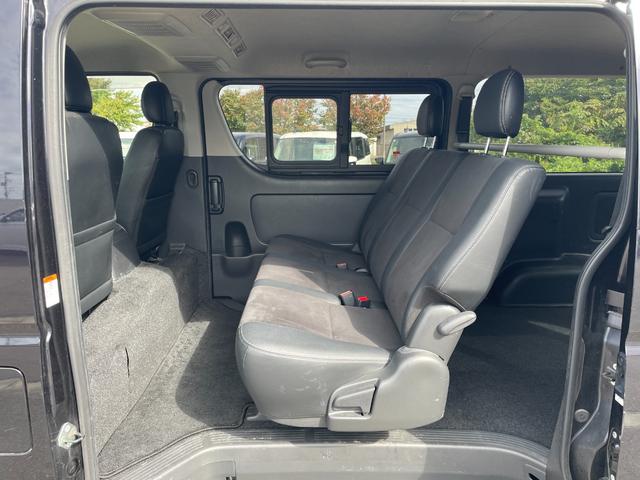 ハイエースバン スーパーＧＬ　ダークプライム　４ＷＤ　軽油　ワンオーナー　純正ＳＤナビ　ＣＤ　ＢＴ　ワンセグ　ＡＵＸ　バックカメラ　両側スライド　ＬＥＤオートライト　ハーフレザー　ドラレコ　ステアスイッチ　ターボ　フォグ　スマートキー　ＥＴＣ（47枚目）