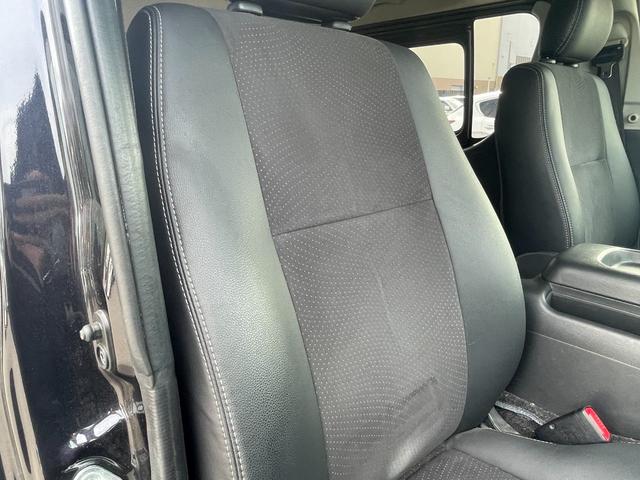 ハイエースバン スーパーＧＬ　ダークプライム　４ＷＤ　軽油　ワンオーナー　純正ＳＤナビ　ＣＤ　ＢＴ　ワンセグ　ＡＵＸ　バックカメラ　両側スライド　ＬＥＤオートライト　ハーフレザー　ドラレコ　ステアスイッチ　ターボ　フォグ　スマートキー　ＥＴＣ（49枚目）