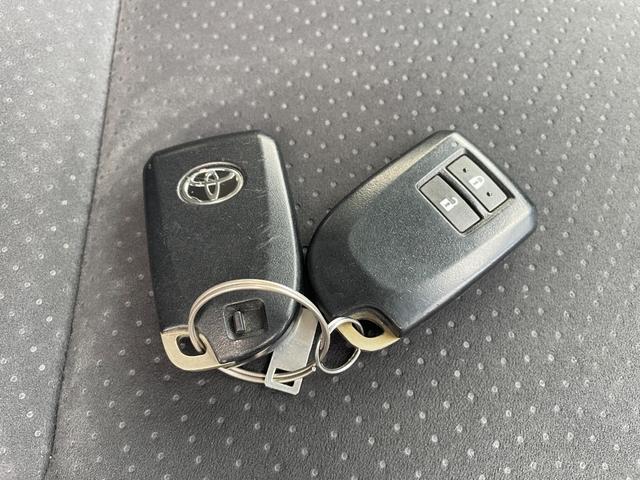 ハイエースバン スーパーＧＬ　ダークプライム　４ＷＤ　軽油　ワンオーナー　純正ＳＤナビ　ＣＤ　ＢＴ　ワンセグ　ＡＵＸ　バックカメラ　両側スライド　ＬＥＤオートライト　ハーフレザー　ドラレコ　ステアスイッチ　ターボ　フォグ　スマートキー　ＥＴＣ（61枚目）