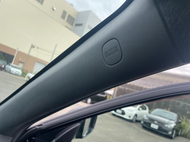 インプレッサ WRX STi 6MT 4WD SDナビ CD DVD TV AUX USB HIDヘッドライト パワーシート 純正18インチアルミホイール 純正マット ドアバイザー 電動格納ウィンカーミラー スマートキー ETC(12枚目)