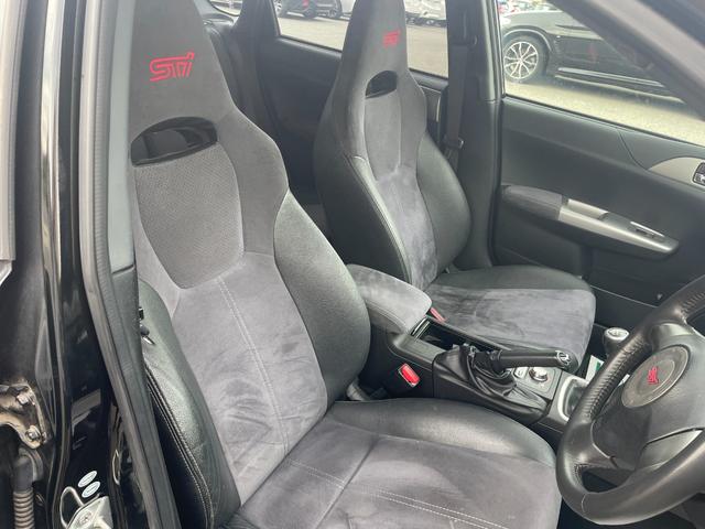 インプレッサ WRX STi 6MT 4WD SDナビ CD DVD TV AUX USB HIDヘッドライト パワーシート 純正18インチアルミホイール 純正マット ドアバイザー 電動格納ウィンカーミラー スマートキー ETC(15枚目)