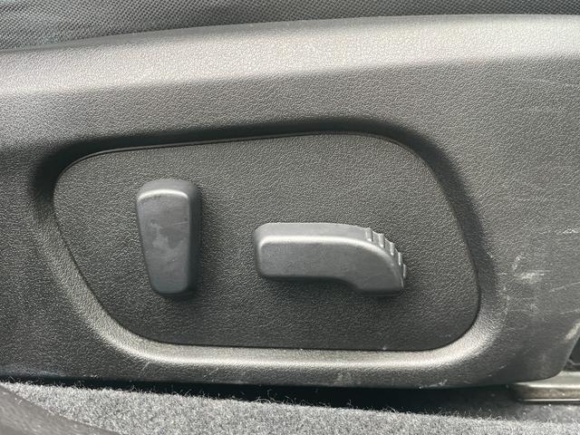 XV 2.0i-L アイサイト 4WD アイサイト 純正SDナビ CD DVD BT フルセグ USB AUX バックカメラ アダプティブクルーズコントロール HIDオートライト 純正17インチアルミホイール レーンキープアシスト(12枚目)