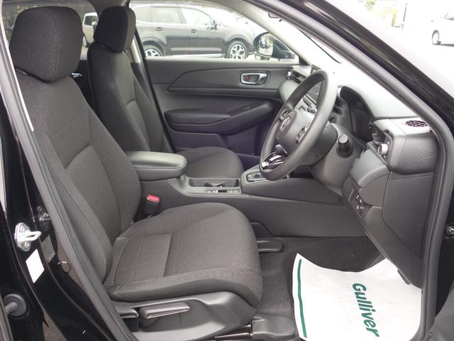 ヴェゼル Ｇ　ホンダセンシング　純正ナビ　ＣＤ　ＤＶＤ　ＢＴ　フルセグ　ＵＳＢ　バックカメラ　レーダークルーズ　ＬＥＤオートライト　純正アルミ　ドラレコ　コーナーセンサー　ステアリングスイッチ　スマートキー　ＥＴＣ（12枚目）